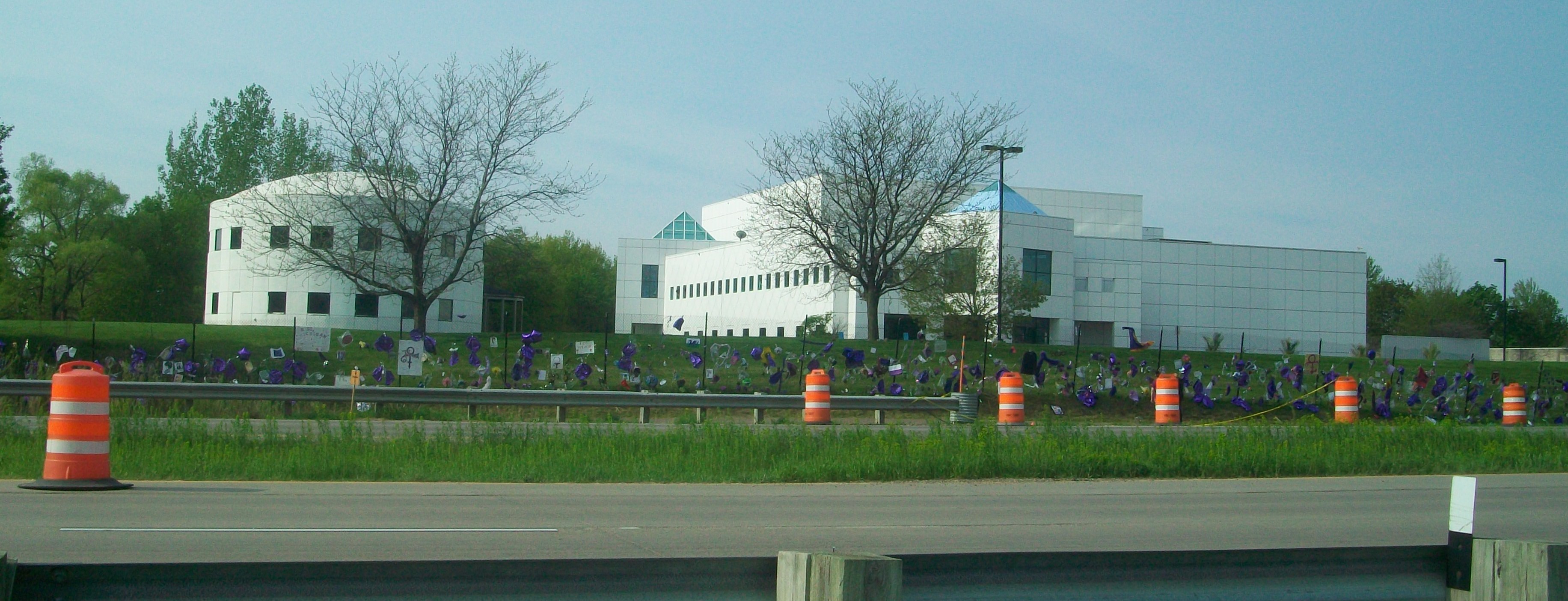 PRINCE PAISLEY PARK MEMORIAL